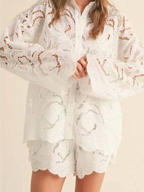 Miou muse
Florence shorts and top